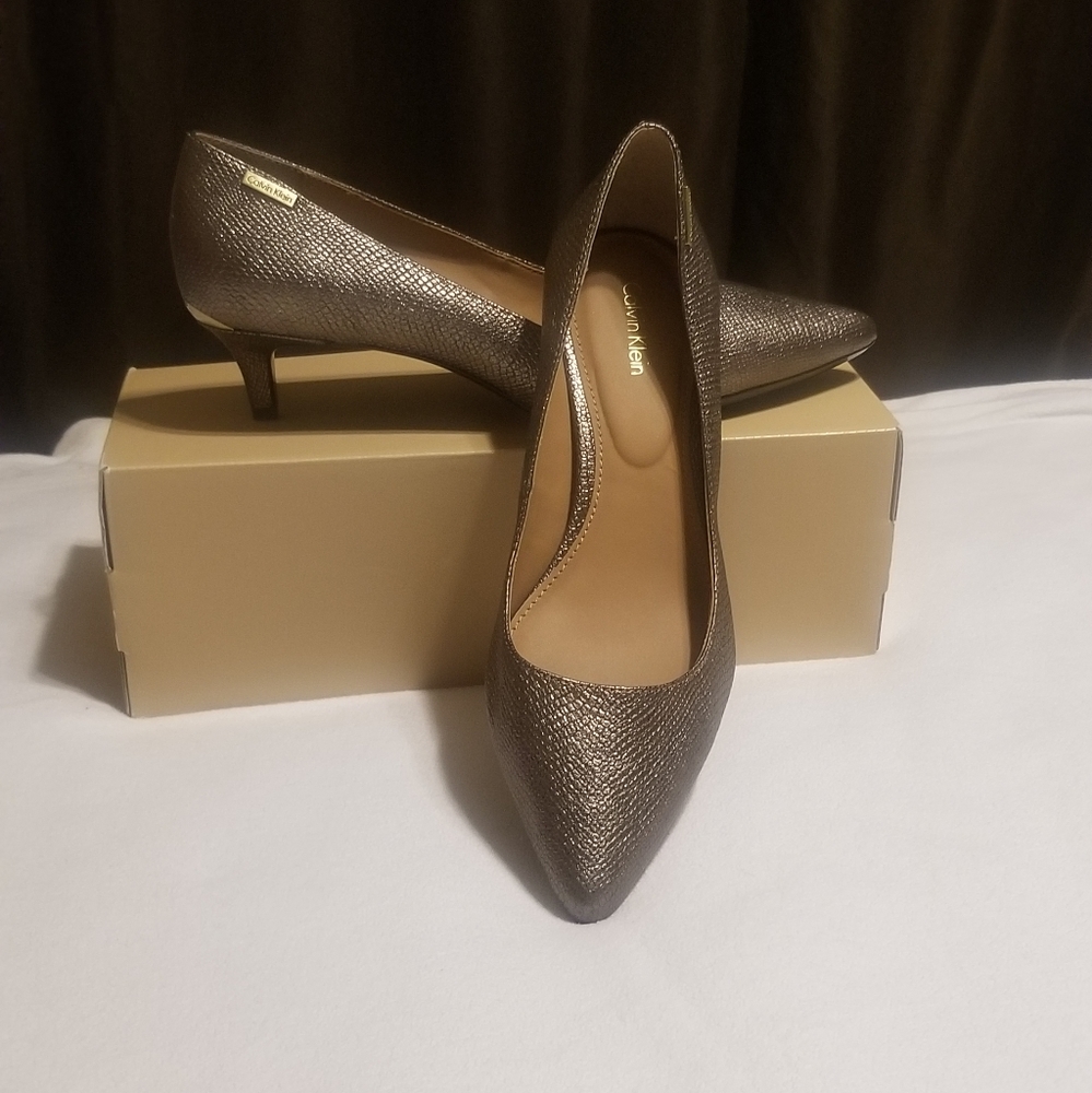 Calvin Klein Shoe Size 9
